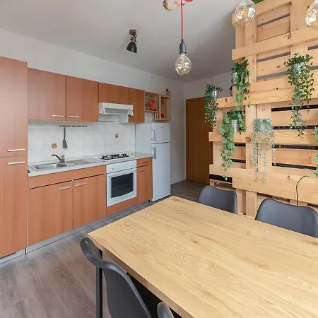 Apartment Apartma Vevce